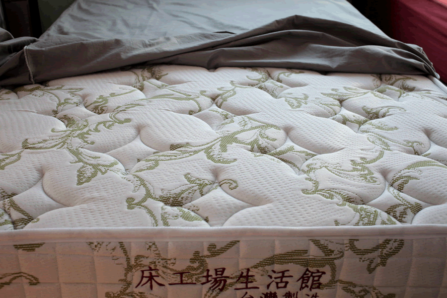 [屏東床墊工廠]高雄左營台灣製獨立筒床墊 鳳山雙人床墊，挑戰